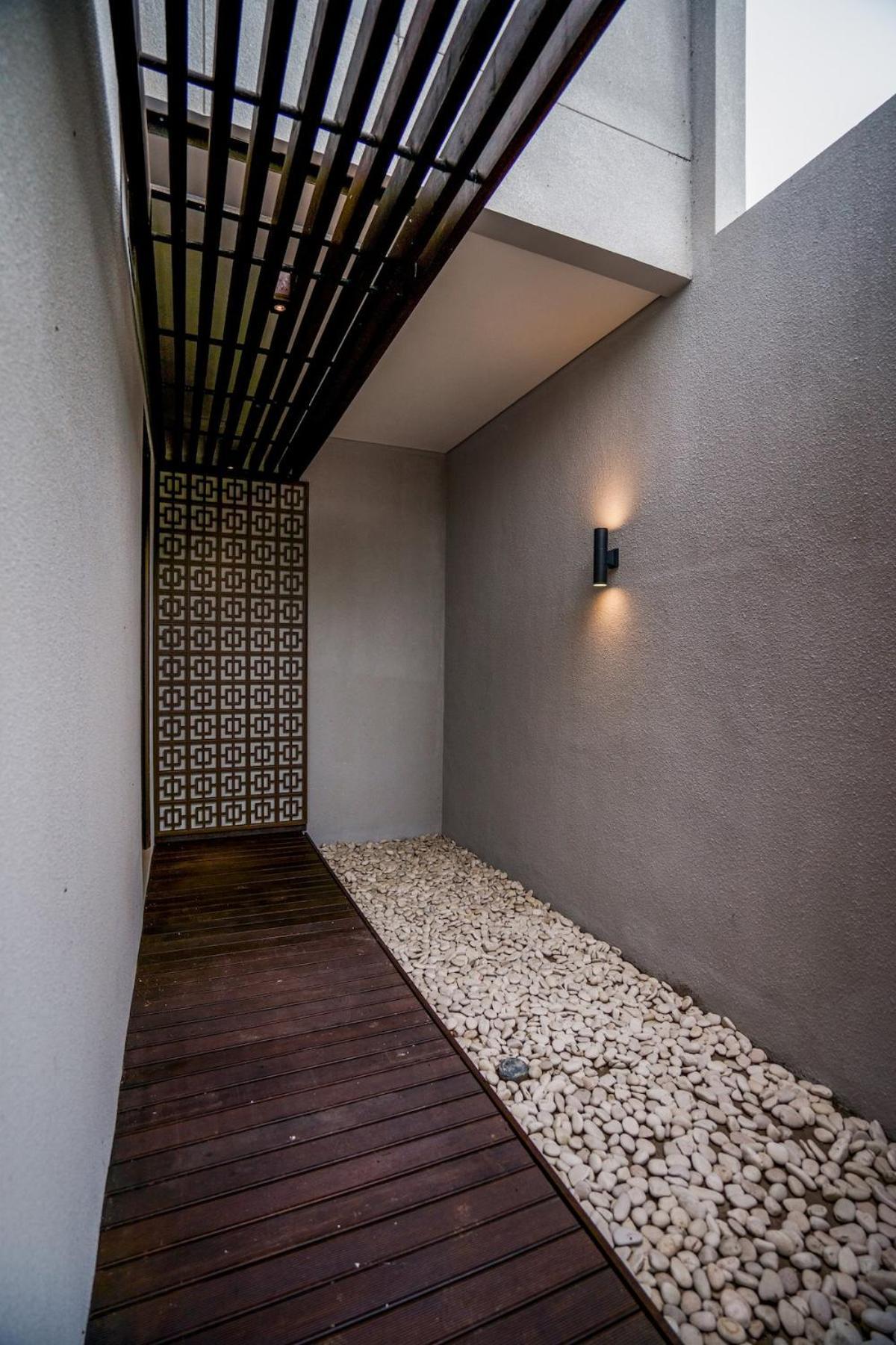 Sadana I22 Ciputra Beach Resort Near Tanah Lot Selemadeg Exterior foto